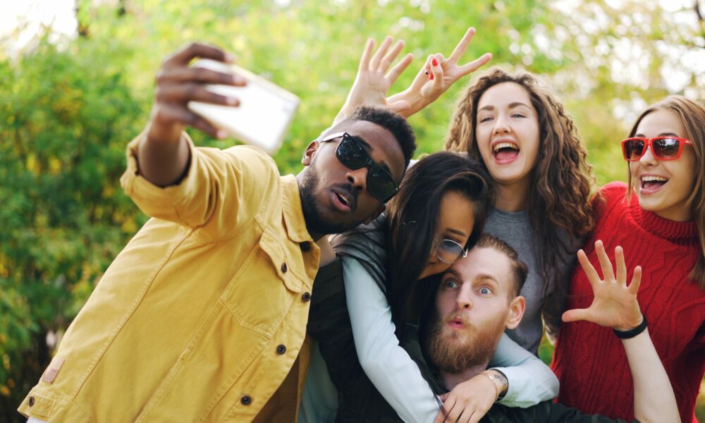 Maboneng Fox Street murals Johannesburg, Vilakazi Street Soweto Mandela House, Keyes Art Mile Rosebank architecture, Nelson Mandela Bridge night skyline, Braamfontein Juta Street graffiti, Linden 7th Street cafes, Parkhurst 4th Avenue dining, Victoria Yards Lorentzville studios, The Wilds Houghton sculptures, 44 Stanley courtyard Johannesburg, Joburg ETC