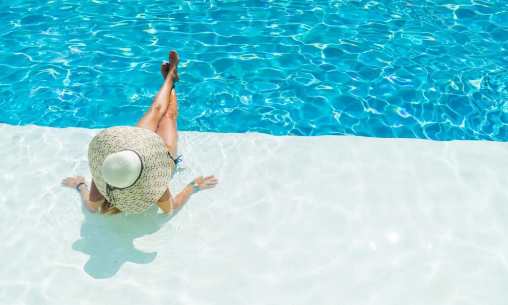 best swimming pools in Johannesburg 2026, Johannesburg public pools, Linden Swimming Pool Johannesburg, Ellis Park Swimming Pool, Zoo Lake Swimming Pool, Sydenham Swimming Pool, Coronationville Swimming Pool, Pines Resort Krugersdorp, Weekend Market JHB WaterPark, The Houghton Hotel pool, The Residence Hotel Houghton, Cradle Moon open water swimming, family pools Johannesburg, heated pools Johannesburg, water parks Gauteng, summer in Joburg, Joburg ETC