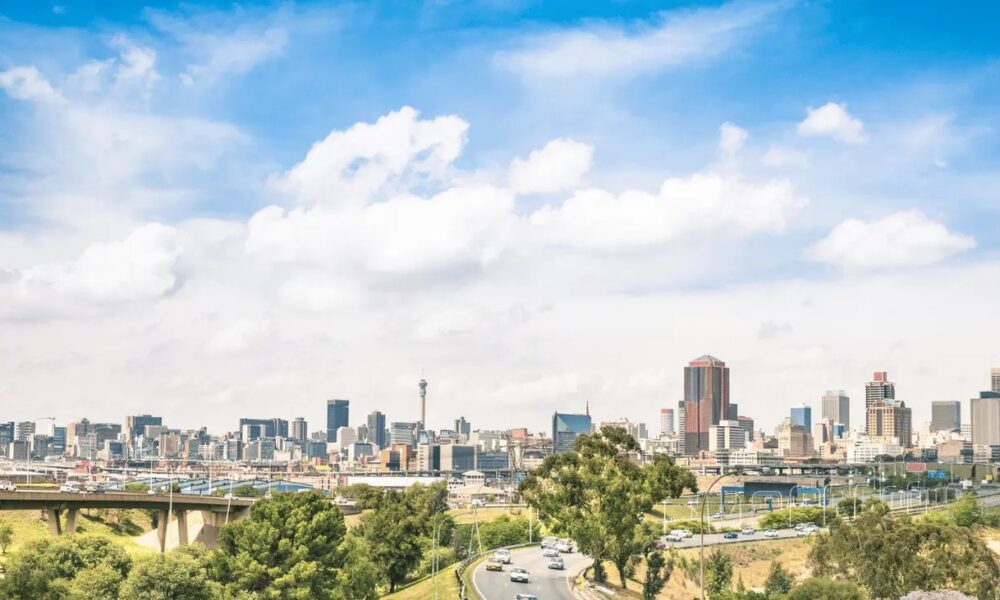 Johannesburg travel guide 2026, things to do in Johannesburg, Apartheid Museum Johannesburg, Constitution Hill Johannesburg, Soweto travel guide, Vilakazi Street Soweto, Mandela House Johannesburg, Hector Pieterson Museum, Maboneng Precinct street art, Victoria Yards Johannesburg, Rosebank art galleries, Melville Johannesburg cafes, Gautrain airport transfer, Jozi city guide, Joburg travel tips, Joburg ETC