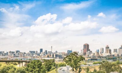 Johannesburg travel guide 2026, things to do in Johannesburg, Apartheid Museum Johannesburg, Constitution Hill Johannesburg, Soweto travel guide, Vilakazi Street Soweto, Mandela House Johannesburg, Hector Pieterson Museum, Maboneng Precinct street art, Victoria Yards Johannesburg, Rosebank art galleries, Melville Johannesburg cafes, Gautrain airport transfer, Jozi city guide, Joburg travel tips, Joburg ETC