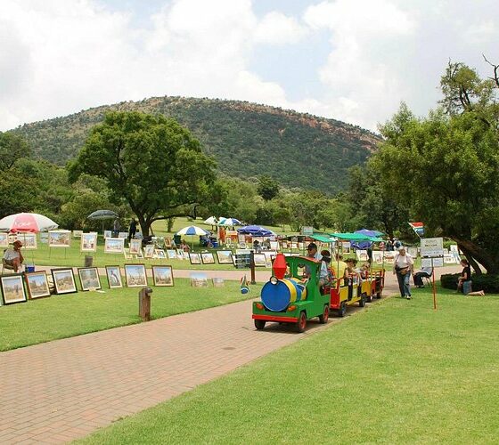 family-friendly weekend planner Johannesburg suburbs, Johannesburg family outing, suburban family weekend Joburg, Walter Sisulu family day out, Rosebank Sunday Market families, kids activities Johannesburg, family-friendly things to do Joburg, outdoor family fun Johannesburg, weekend with kids Gauteng, Joburg ETC